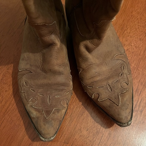 Guess by Georges Marciano brown suede cowboy boots sz 9.5 - Picture 4 of 8